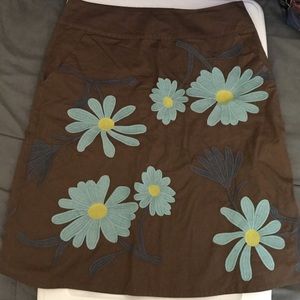 Boden appliqué skirt us10l